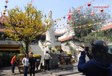Một số chùa Sài Gòn nhộn nhịp chuẩn bị Tết