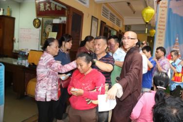 Chùa Bửu Đà: 200 phần quà cho người mù nhân dịp Phật Đản Vesak 2019