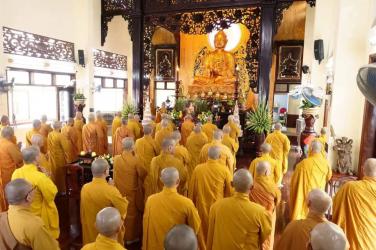 Lễ Bố tát định kỳ của chư Tôn đức Tăng trong Quận tại chùa Bửu Đà