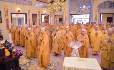 Phật giáo quận 10 tác pháp Tự Tứ tại Tổ Đình Ấn Quang