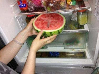 Bệnh vì ăn hoa quả bảo quản không đúng trong tủ lạnh