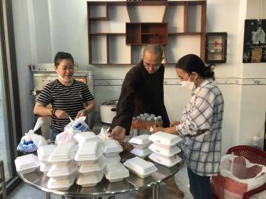 Bếp Thiện Nguyện Chùa Bửu Đà