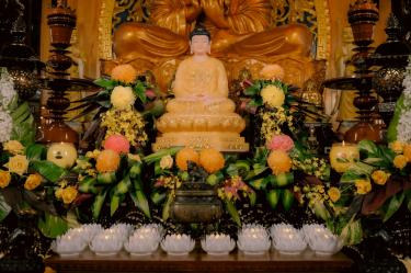 ĐÊM HOA ĐĂNG – KÍNH MỪNG NGÀY VÍA ĐỨC PHẬT THÍCH CA THÀNH ĐẠO