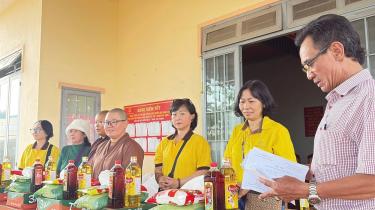 Chùa Bửu Đà: 100 phần quà đến bà con Lâm Đồng nhân ngày vía đức Quán Thế Âm Bồ Tát Đản Sanh.