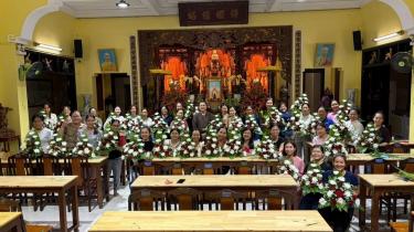 Hình ảnh Buổi học đầu tiên của Lớp cắm hoa cơ bản năm 2026 chiều tối ngày 11/04/2026 tại chùa Bửu Đà.
