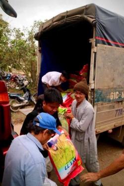 Thơm mùi rạ! - Một chút ký ức trận lũ lịch sử 2025