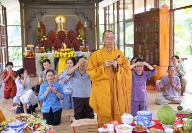 Bửu Đà Bà Rịa: hình ảnh khóa lễ Tắm Phật và thí thực chư hương linh cô hồn ngày 10/04AL.