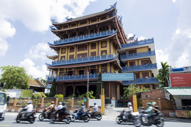 1thuvienchua-znews-2413