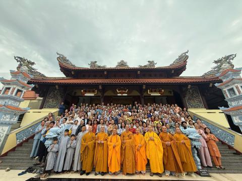 Chùa Bửu Đà: chương trình cúng dường trường hạ tại Đồng Nai