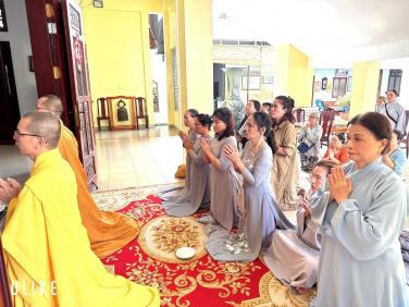Cúng dường trai tăng tại chùa Bảo Sơn