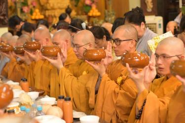 Chùa Bửu Đà: hình ảnh Lễ Trai tăng - Dâng Y cúng dường mùa An Cư năm 2025