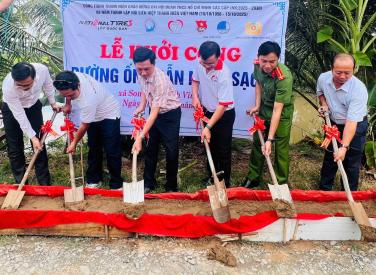 KHỞI CÔNG XÂY DỰNG CÔNG TRÌNH ĐƯỜNG ỐNG DẪN NƯỚC SẠCH