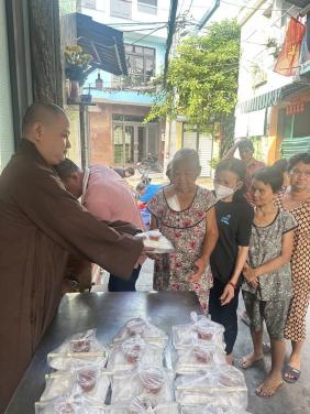 Phần 3,4,5 6: Seri sẻ chia yêu thương Mùa Vu Lan năm 2025 tại đạo tràng chùa Bửu Đà.