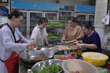 Những hình ảnh chuẩn bị cho lễ tưởng niệm Hòa thượng Ân sư